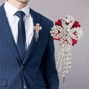 Dekorative Blumen Luxus Strass Corsage Pin Braut und Bräutigam Bankett Kleidung Accessoires Männer Frauen Allgemeine Brosche Party Dekoration