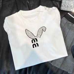 Kadın T-Shirt Tasarımcısı Erken Bahar Tişört Moda Kabarcık Kollu Tırnak Matkap Tavşan Kulak Mektubu Grafik Tee Tasarımcısı T Kadınlar Yuvarlak Boyun İnce Külot Üst B2XN