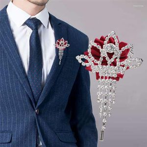 Dekoratif çiçekler taç elmas sağdıç boutonniere adam takım elbise yaka pimi şarap kırmızı rhinestone diy erkekler korsaj düğün sahne xh068d