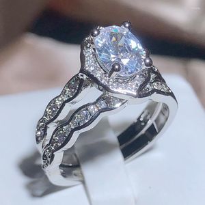 Klusterringar 2023 Oval Crystal CZ Set For Women Wedding Trendy Silver Color Jewelry Finger Fashion Love Gifts Ring