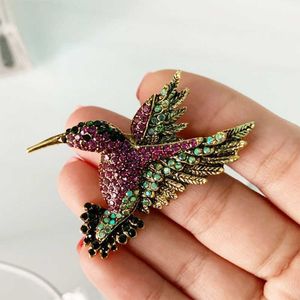 Pins broszki kolorowy dhinestone hummingbird fryzury zwierzę zwierzęta Hair Circle Women Metal Mase Akcesoria G220523