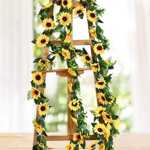 Dekorativa blommor konstgjorda solros Vine Fake Yellow House Home Wedding Decor Pipe Decoration Bakgrund Stativ Partihandelsceremoni vägg