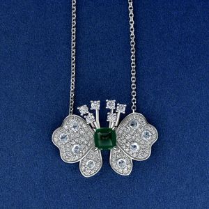 Бабочка Изумрудная Алмазная Подвеска 100% Реал 925 Серебряные Серебряные Световые Куски для женщин для женщин