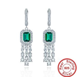 Orecchini di diamanti con smeraldo di lusso 100% vero argento sterling 925 Orecchini pendenti per matrimonio con pendenti per le donne Gioielli di fidanzamento