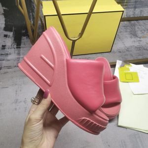 Classic luxury design lady wedges top quality slippers summer rubber soles lady shoes beach slide letter sandals designer shoes lazy lady loafers size 35-41