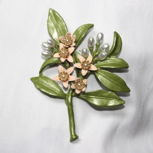 Broschen Qingdao Schmuck Retro Blumenbrosche Nachahmung Perlenkorsage Pin Bekleidungszubehör Orangenbaum