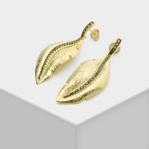 Dangle Earrings Amorita Boutiqueイタリアの工芸品彫刻金が象牙された金色のジルコンメッキ925シルバーエレガントな知的風のイヤリング