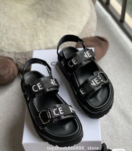 Paris 2023 NOVO Verão Sandálias de Praia Sapatilhas Cruzadas Chic Designer de Marca Mocassim Mules Luxo Slides Feminino Elegante Sapatos de Lona ce