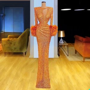 Pärlor nya fjäder sjöjungfru aftonklänningar orange långa ärmar paljetter prom klänning skräddarsydd formell parti golvlängd hög hals vestido de