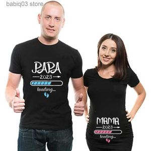 Maternity Tops Tees 2023 New Couple Maternity T-Shirt Cute Dad+Mom+Baby Printed Black White Pregnancy Announcement Tops Tee Couple Pregnant Tshirt T230523