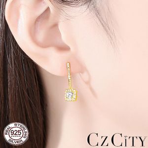 Huggie CZCITY New Fashion CZ Orecchini a cerchio per le donne Matrimonio Fidanzamento Gioielleria Raffinata Argento Sterling 925 Ciondolo Quadrato Pendientes Regalo