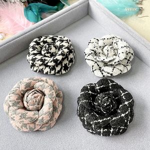Retro Fabric Camellia Flower Brooch Pins for Women Fashion Cardigan Coat Corsage Lapel Pin Clothing Jewelry Accessories Girls
