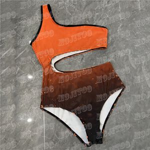 Tasarımcılar Bayan Bodysuits Mayo Bölünmüş Bikinis Seksi Yastıklı Mektuplar Moda Plaj Giyim
