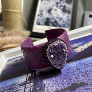 Bangle Thicked Snakesskin Armband Point Borr Uruguay Importerad Amethyst Cave Armband Ladies Noble and Elegant Temperament Jewelry