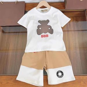 Ragazzi Summer Short Sleeve Designer Tshirt Baby Girls Abbigliamento di lusso Abiti Classic Letter Clothes Sets Cartoon Clothing Set dhgate