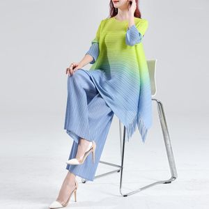 Calças de duas peças femininas miyake vestido plissado conjuntos de mulheres 2023 Verão Alta moda Crewneck Alteração de cor gradual