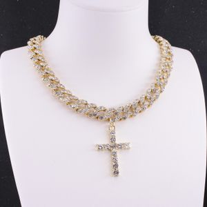 Halsband Cross Pendant 10mm Hip Hop Miami Cuban Link Chain Men's Iced Necklace Women's Rapper Singer Crystal Jewelry Religion Rock roll ROLL