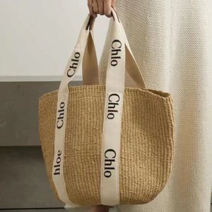 Designer-Tasche Woody-Einkaufstasche Stroh-Handtaschen Chole-Taschen Sommer-Urlaubsreise-Clutch Einkaufstaschen mit großem Fassungsvermögen Lurury Weberei Stickerei 2023 neue Artikel