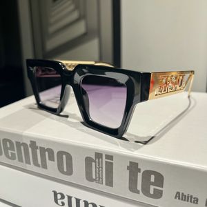 Buchstaben-Designer-Sonnenbrille für Damen und Herren, polarisiert, Sommer, Reisen, sonnenfest, Adumbral, modische Sonnenbrille, Medusa