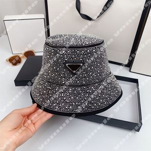 Designers Bucket Hat Casquette Diamond Wide Brim Hats For Men Fitted Hats Designer Cap Fashion Street Hat Women Party Caps