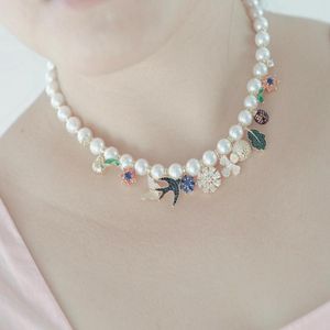 Necklaces Europe America Sweet Garden Style Women Lady Czech Zircon All Kinds Of Charm Plated Gold Color Synthetic Pearl Chain Necklace