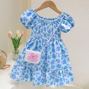 Flickans klänningar 2023 Summer Baby Girls Flower Tights+Pearl Chain Pocket Fashion Cute Chiffon Dress 2st/Set Casual Clothing Set 1-6 Years G220523