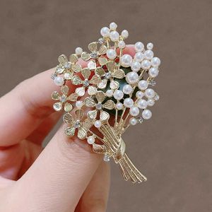 Pimler broşlar buket broş sevimli çiçek kazak ceket düğmesi set aksesuarları kadın partisi düğün korse pim hediye g220523