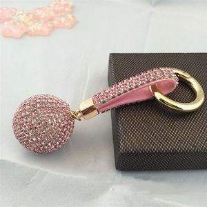 1pc Crystal Round Ball Schlüsselbund Frauen stilvolle tragbare volle Strassleder Leder Strass Tasche Charms Anhänger Autoschlüssel Ring