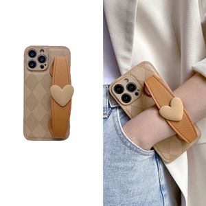 Apple Cell Phone Cases Anti-fall Cross-body Love Heart Wrist Band Strap Mobile Phone Covers For Iphone 14 pro max 13 12 11 plus Protective Cover Durable