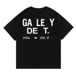 Mens Galleryes Depts Designer T Shirts Summer Gallary Shirt Alphabet Printed Star samma runda hals korta ärm T-shirt för män och kvinnor D4