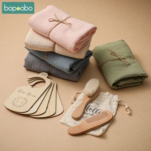 Bopoobo Baby Bath Stuff Set Towel Double Sided Cotton Wooden Hanger Comb Gifts Box Newborn Photography Supplies for Birth Gifts