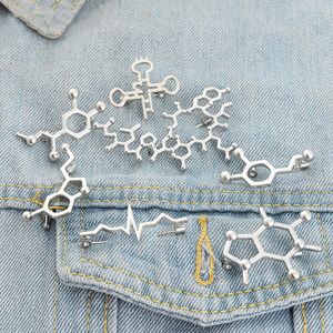Serotonin Molekülleri Gen Zinciri Pimleri Gümüş Renk Metal Broşlar Sırt Çantaları Giysileri Yakası Pim Rozetleri Takı Hediyesi Çocuklar için
