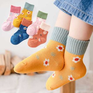 Socks 5 pairs/batch of cotton teenage boys girls baby fashion soft cute cartoon warm socks set autumn and winter 1-12Y children's CN G220524