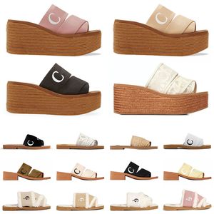 Partihandel Luxury Woody Designer Womens Shoes Bekväm randiga duk tofflor Sommar badrum randiga avslappnade skor för komfort spetsbokstäver platt tofflor