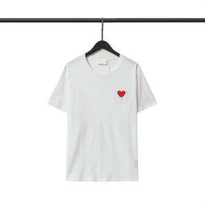 Herrkvinnor Designer av Luxury Amis T Shirt Fashion Men s Casual Red Heart A Brodery With Back Collar Brand Brodery Tshirt Man Clothing Super Size Code 984