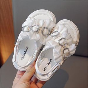 New Fashion Kids Flat Sandals Лето детей мод мягкие спортивные спортивные сандалии маленькие девочки кожа