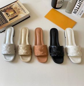 Designer Color Letter Woman Slippers Garden Series Printed Letter Design Ladies Flip-Flop Luxury Brand Low Heel Sandals Slides Slippers Sandals Beach Shoes