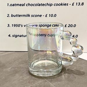 Wassertasse, Becher, neue Glastasse, Zuhause, Wohnzimmer, Trinkbecher, Teetasse, Kaffeetasse, Ins-Stil