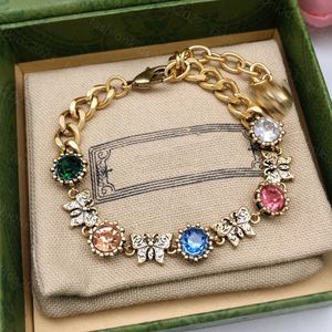 23SS Women Designer Braccialetti Fashion Fashion Butterfly Color Diamond Spleting Bracciale Brass Materiale Braccialette Ornamento di gioielli A1