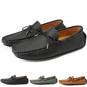 Moda Mens Sapatos Casuais Drive Confortável Men Daily Men Diário Cem Cem Lazer Black Slip On Man Lazy Overshoes Sneikers Sênis de caminhada A156