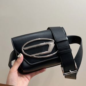 Kvinnor midjeväska mini Dingdang väska designer Fanny Pack bröstväska bältespåse enkel påse på rem axelväska handväska på en modeväska kopplingsväska plånbok justerbar rem