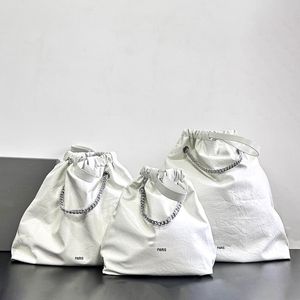 大容量のショッピングバッグファッションクラッシュバッグ女性デザイナーチェーンハンドバッグレタートート調整可能なハードウェアチェーンストラップ閉鎖内部ジッパーポケット