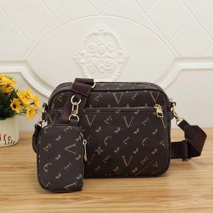 bolsa de designer bolsa masculina maleta para laptop pacote de negócios bolsa de couro de cor sólida bolsa de ombro de alta capacidade versátil hots estilo de venda muito bom bom