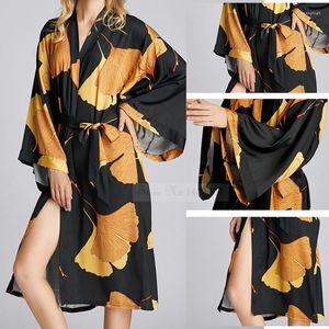 Mulher Sleepwear Feminino Black Long Robe Nightgown Print Sexy Ginkgo Leaf Kimono Bathrobe Vestido Primavera Vestido de cetim solto de cetim