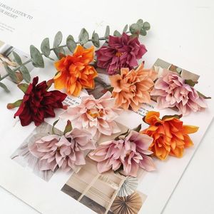 Flores decorativas 5/10pcs Dahlia artificial para decoração festa de casamento Diy Wreath Home Deocs Seda Falsa Flor Head Acessórios por atacado