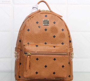 Zaini in vera pelle designer di lusso Moda punk rivetto zaino borsa da scuola tote borsa da studente unisex uomo donna viaggio ZAINO STARK Alta qualità