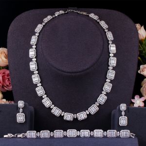 Set di gioielli con diamanti da laboratorio di lusso Set di orecchini da sposa in oro bianco 14 carati Bracciale con collana per le donne Set da sposa Gioielli di fidanzamento