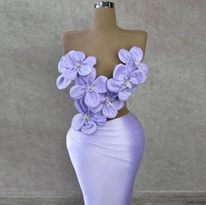 Lila lavendel kvällsklänningar ärmlösa 3d blommor pärlor stropplösa vestidos de noche formell fest sexig prom klänning