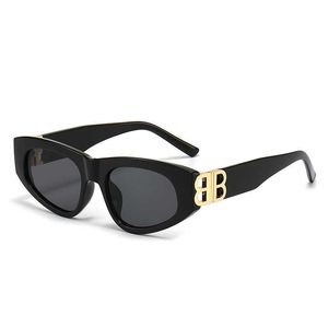 Óculos de sol enquadramentos Novo BB Fashion Cat Eye Trend Small Frame Glasses Sunglasses 5320