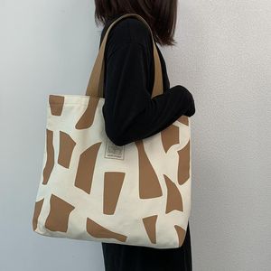 Kvällspåsar Casual Tote One Shoulder Underarm School Bag Korean dragkedja konstnärlig design stor kapacitet Handväska för kvinnlig modeduk